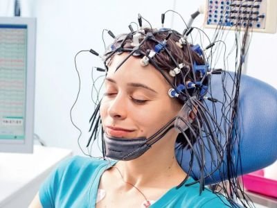 Ultra-compact hair-thin EEG sensor created